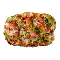 Пінса з прошутто та в’яленими томатами